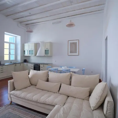 Retreat - The Loft Apartament